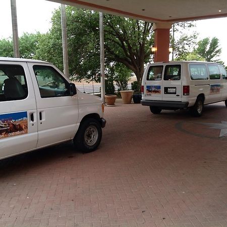 Hotel Wyndham Garden Amarillo Esterno foto
