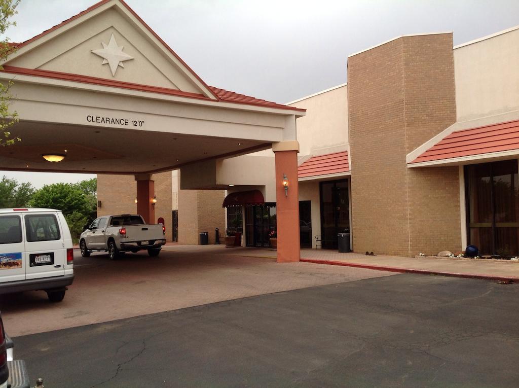 Hotel Wyndham Garden Amarillo Esterno foto