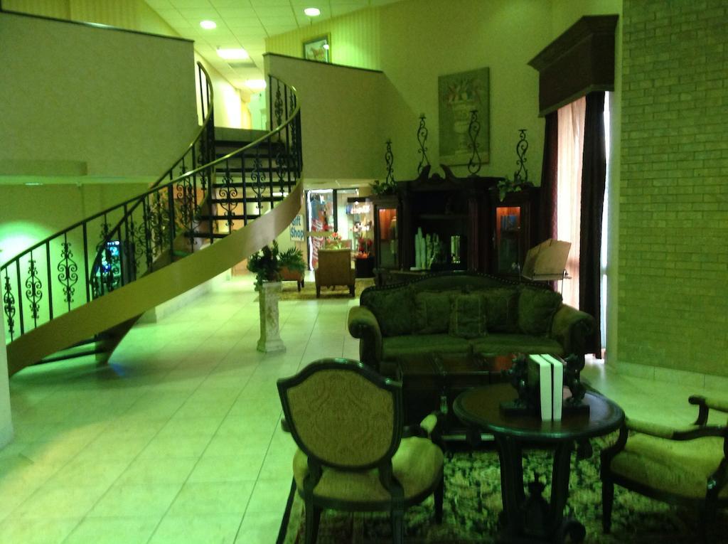 Hotel Wyndham Garden Amarillo Esterno foto